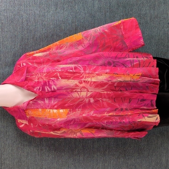 Draper's & Damons Tops - Draper's & Damons Tropical Floral Sheer Blouse